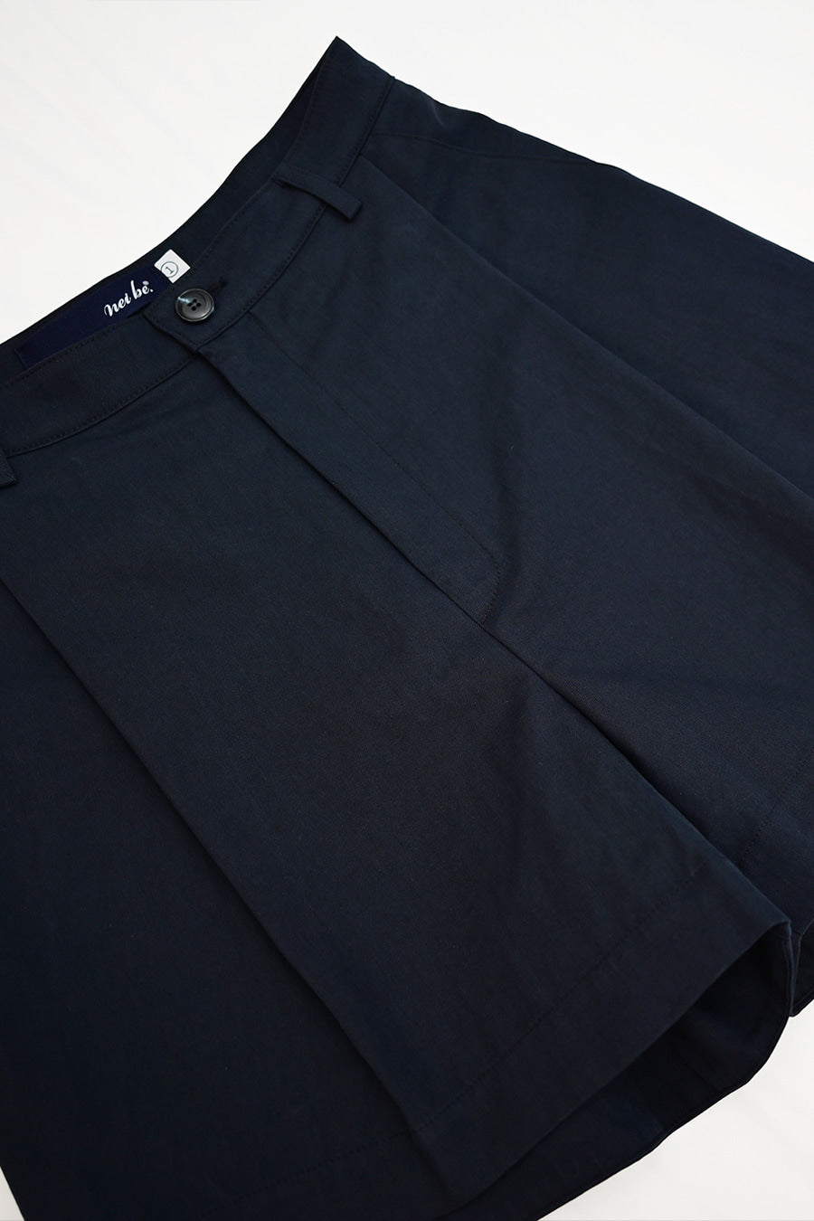 Trench Twill Bermuda Tailored Pants — Navy Blazer