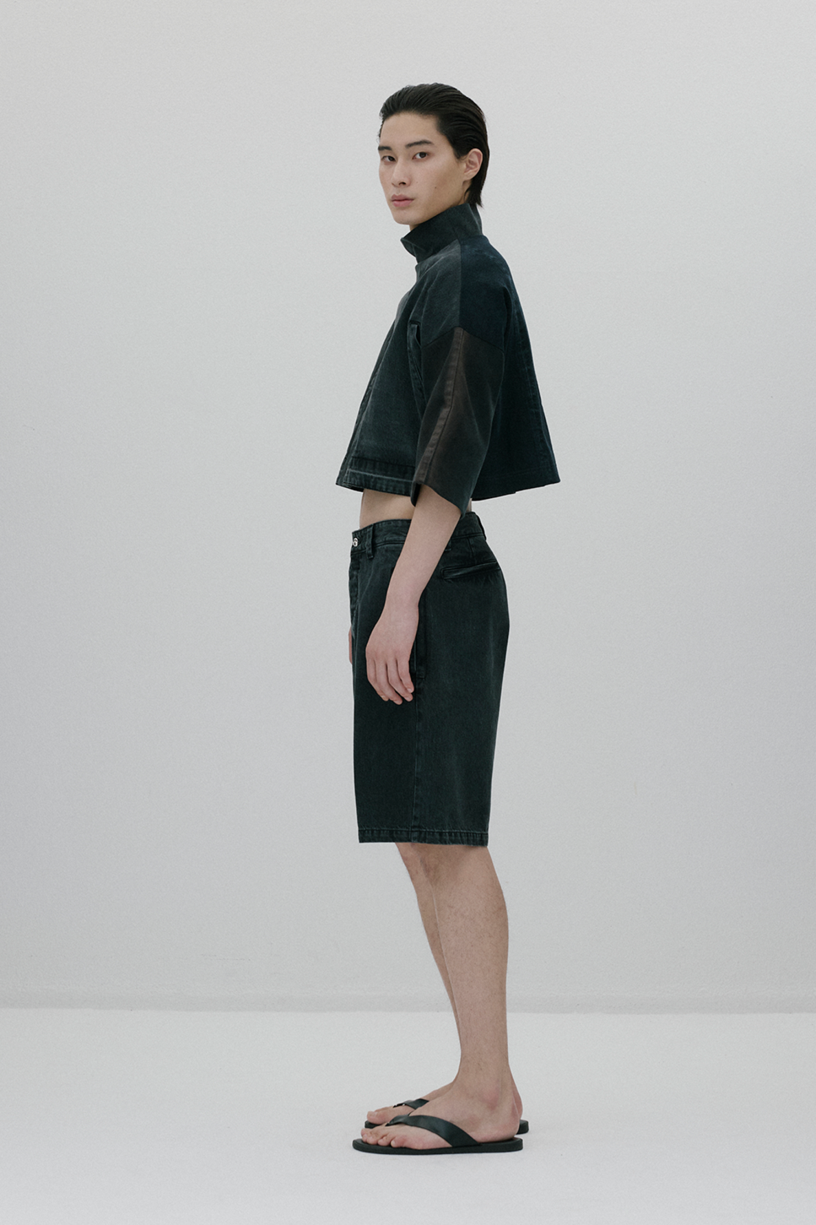 recreated Highneck cropped pullover
